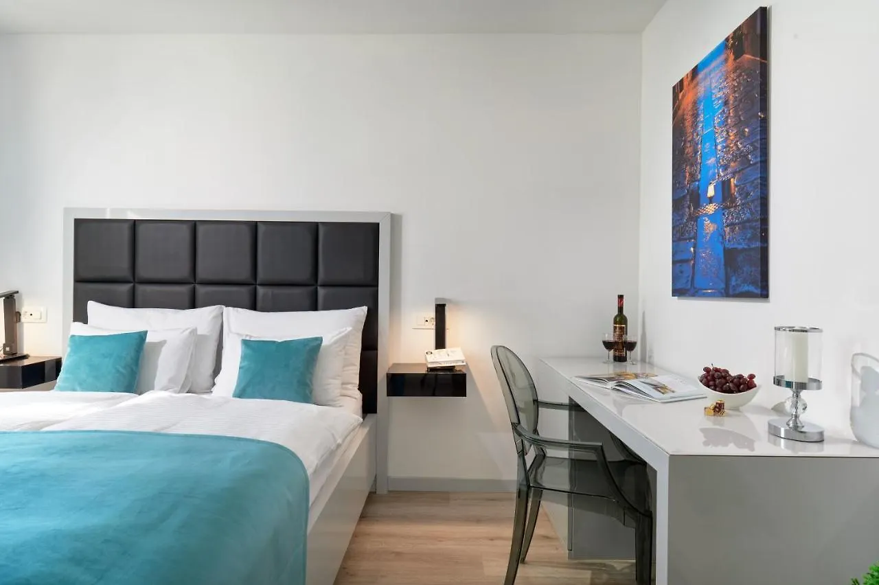 Bernardi Rooms Split Gasthuis